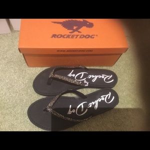 Brand New Rocket Dog Pave Thong Flip Flops 9